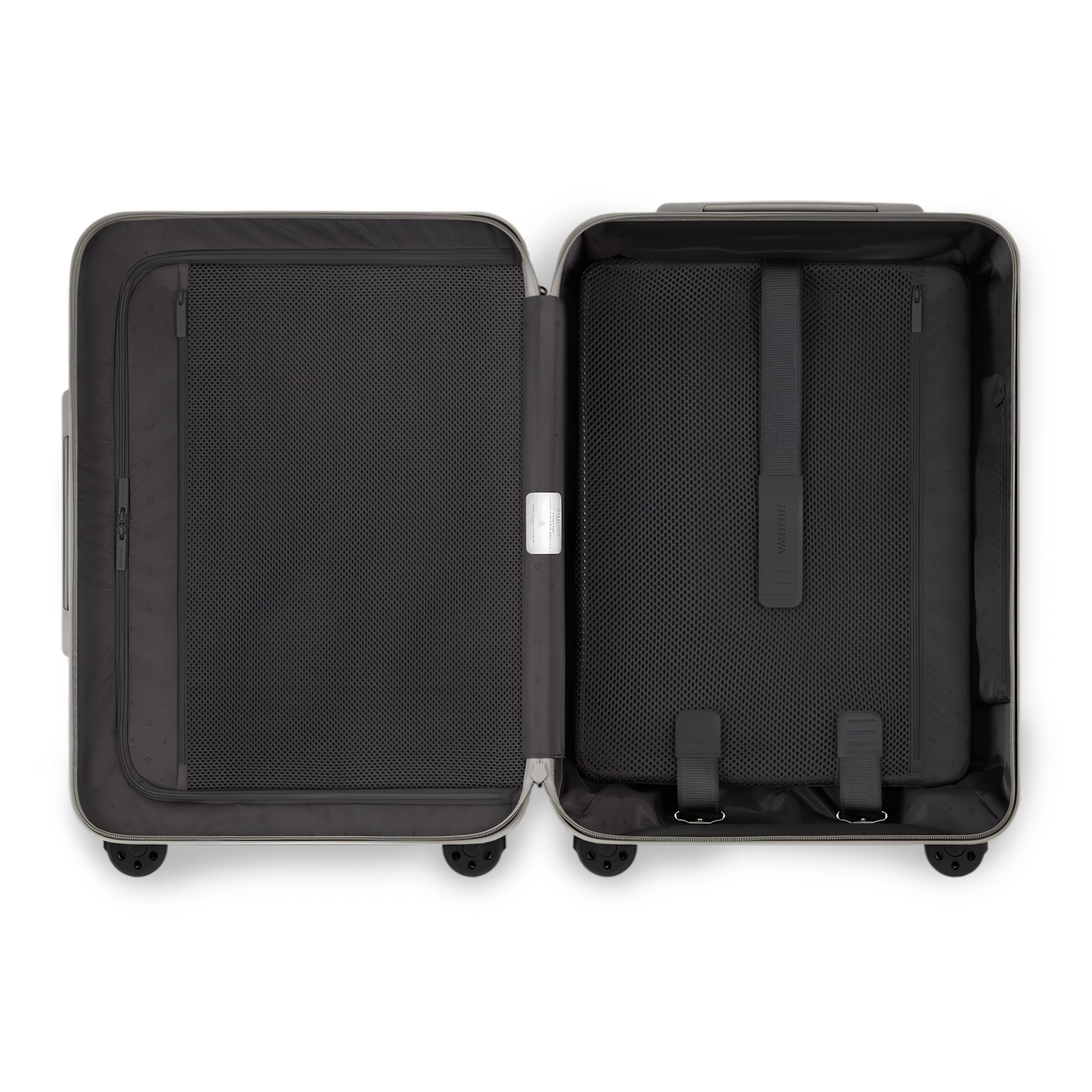 RIMOWA Essential