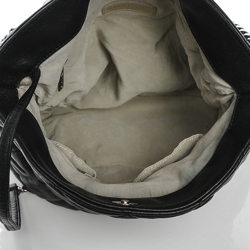 Washed Lambskin Chain Around Hobo Black