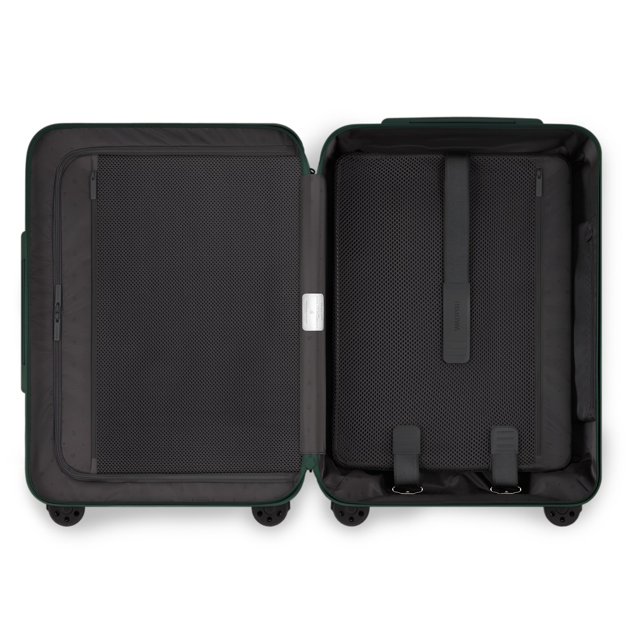 RIMOWA Essential