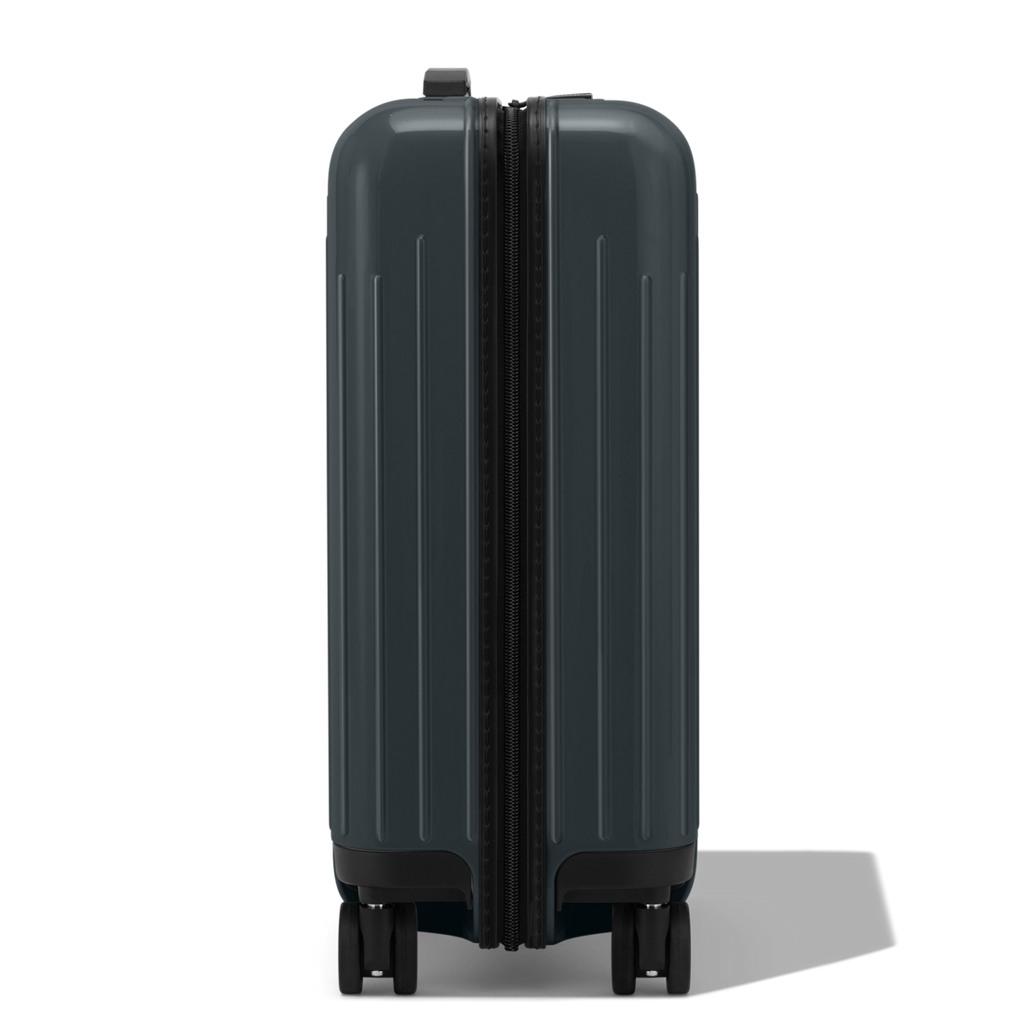 RIMOWA Essential Lite