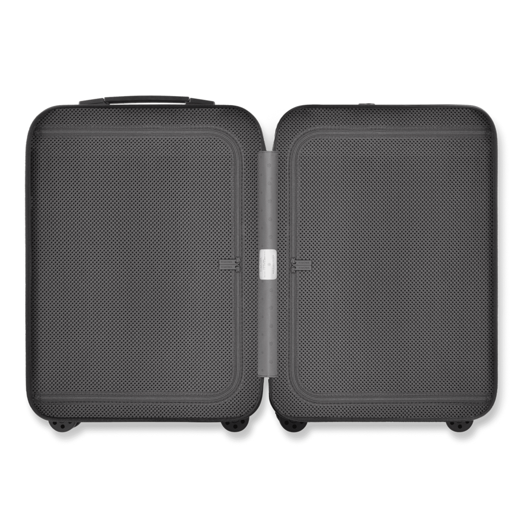 RIMOWA Essential Lite