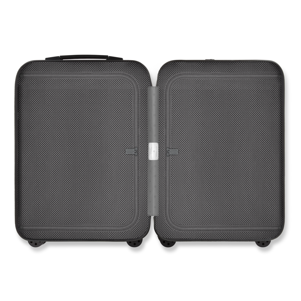 RIMOWA Essential Lite