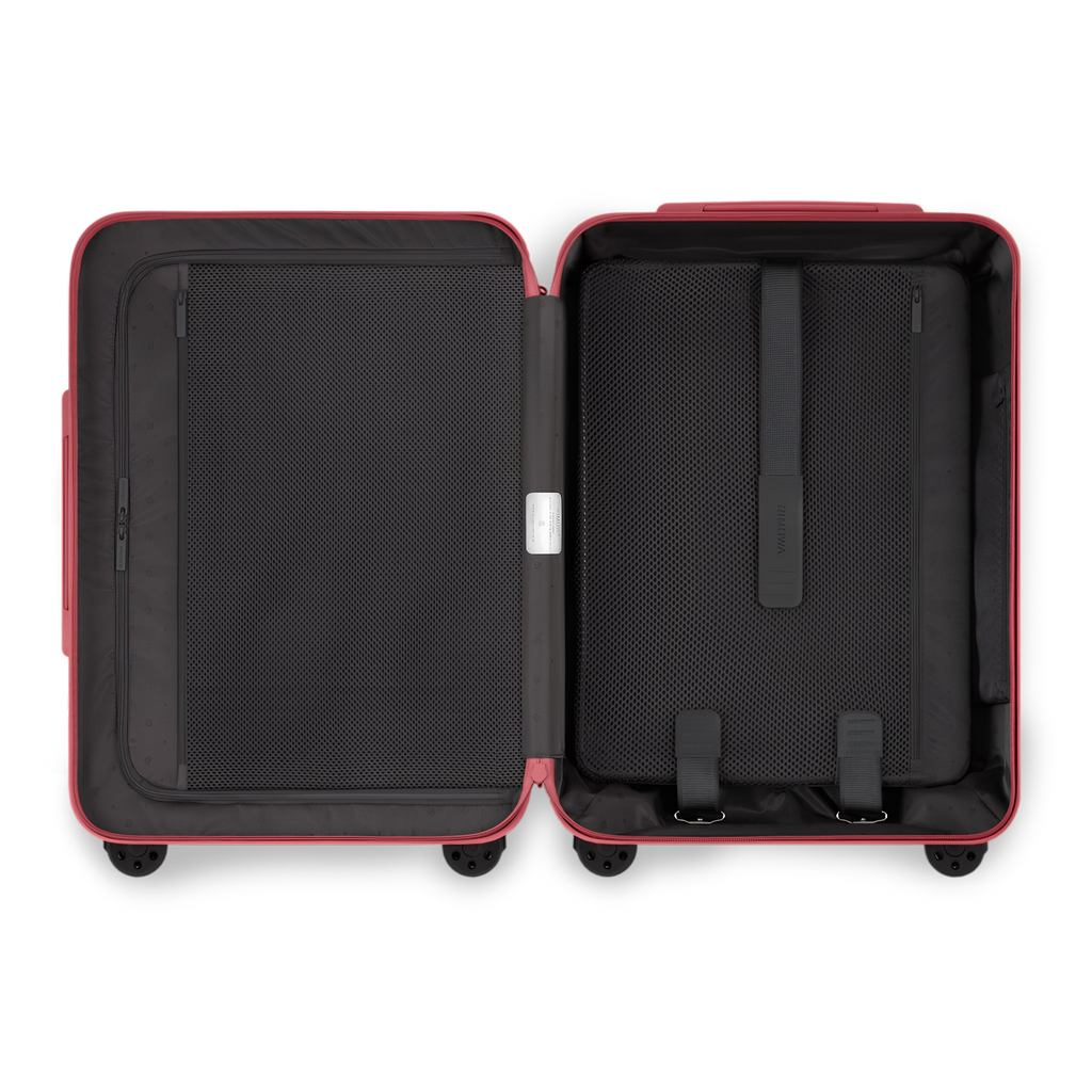 RIMOWA Essential