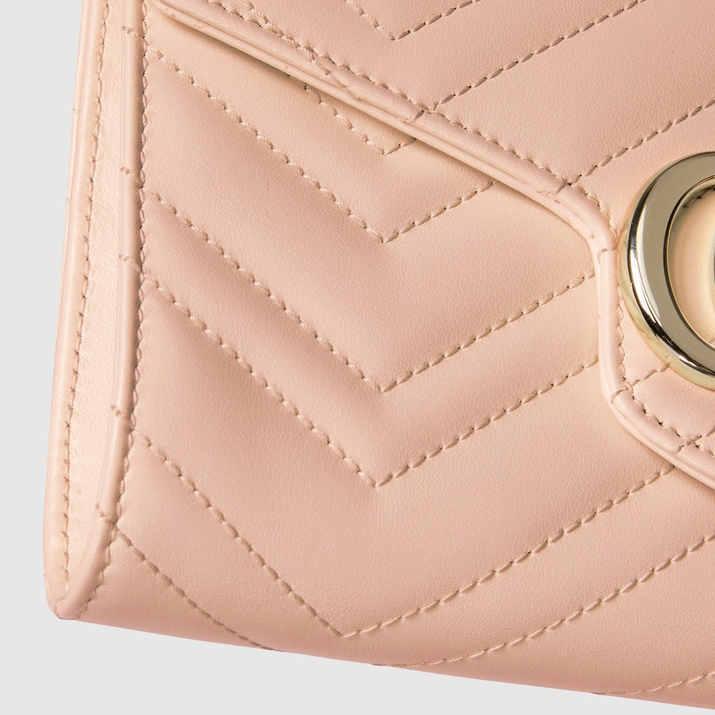 GG Marmont wallet on chain