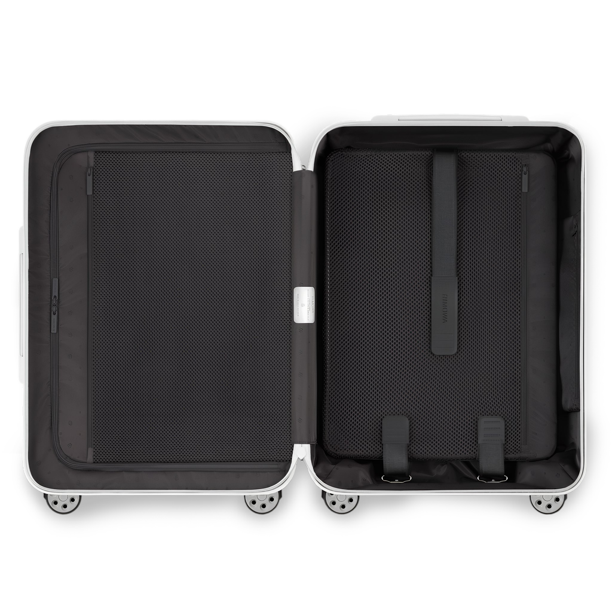 RIMOWA Essential