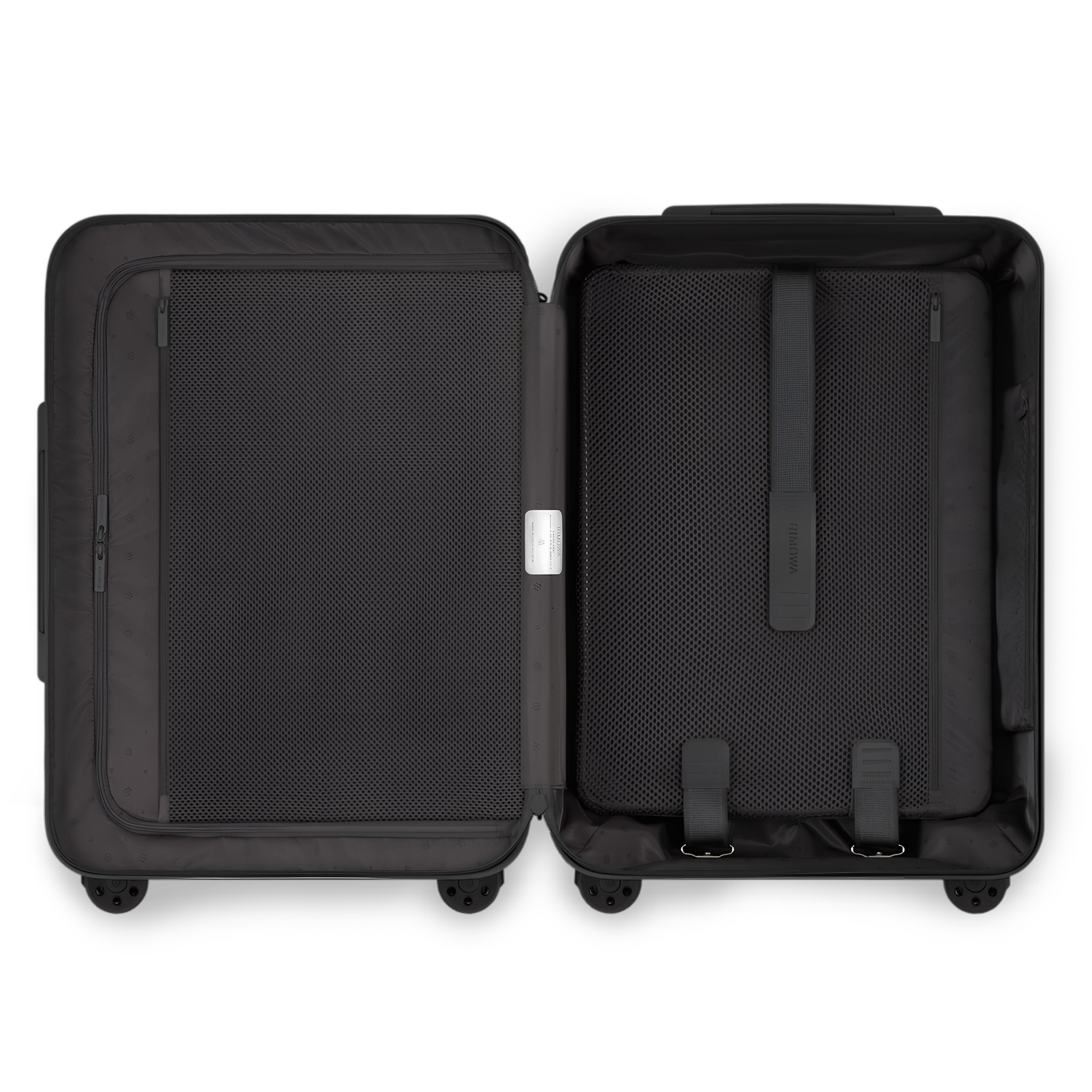 RIMOWA Essential