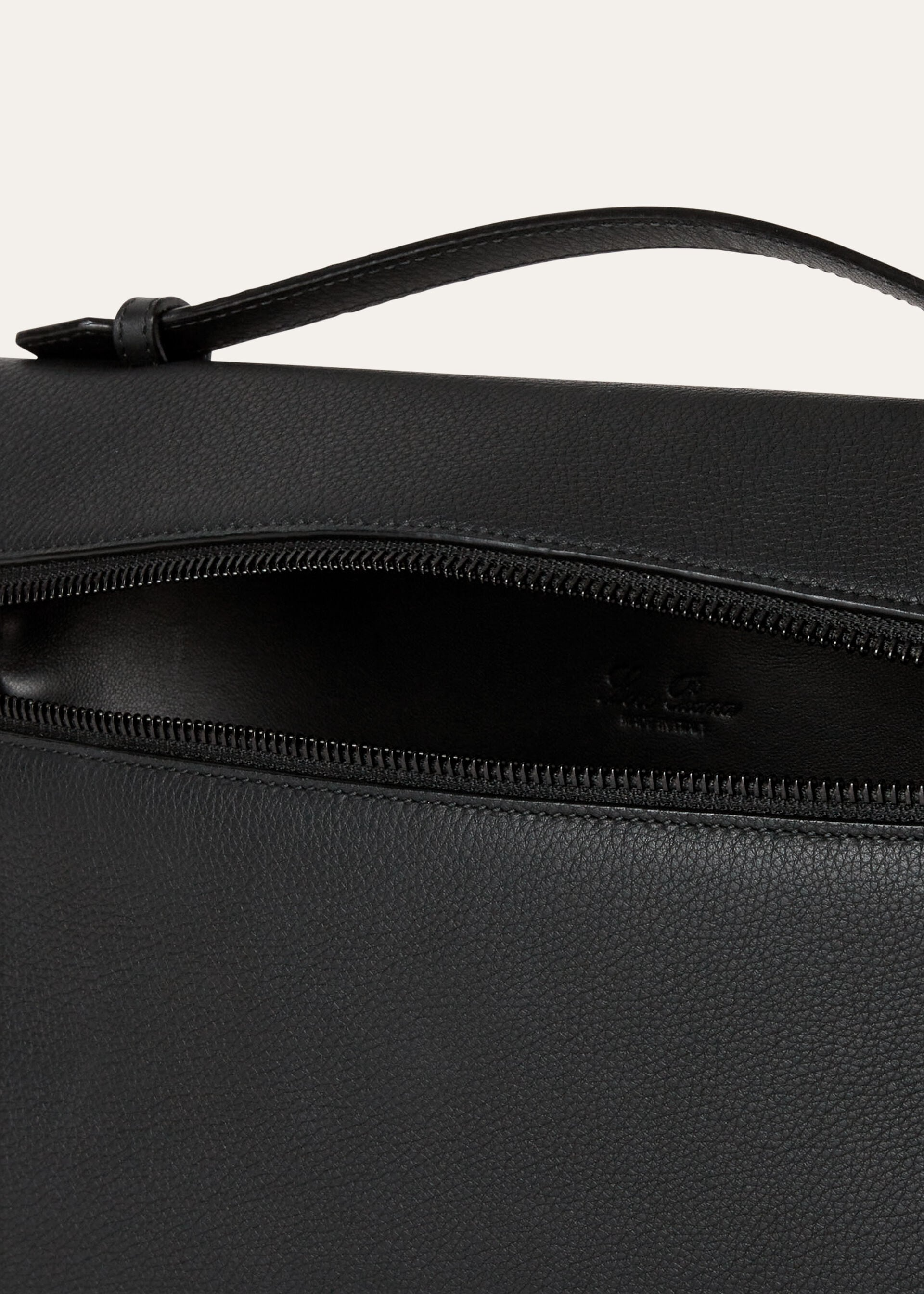 Extra Pouch L29