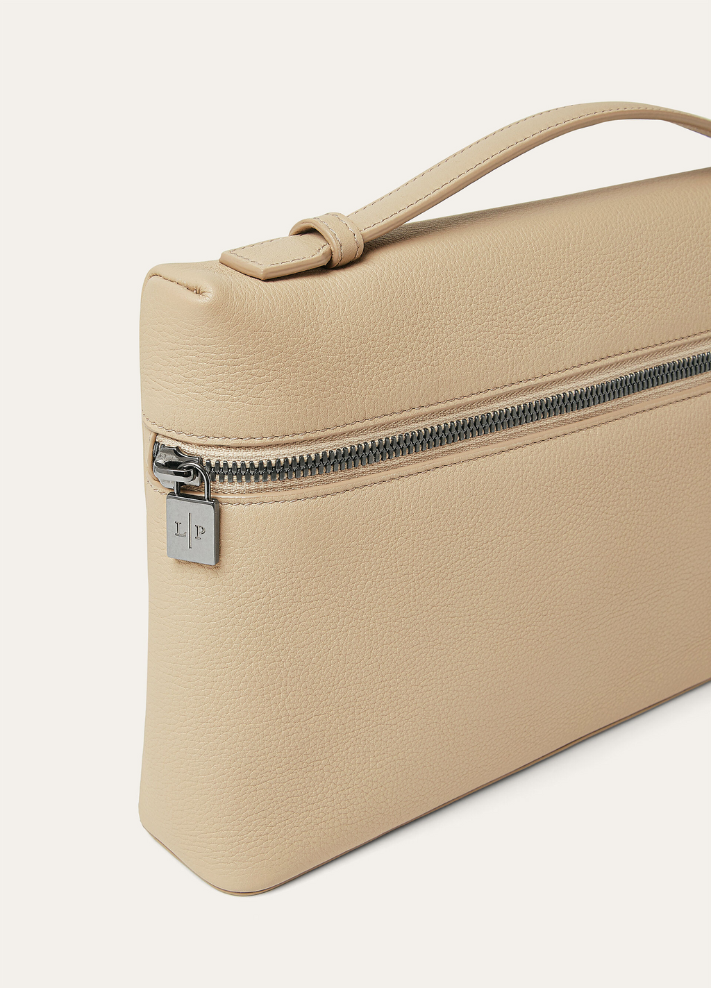 Extra Pouch L29