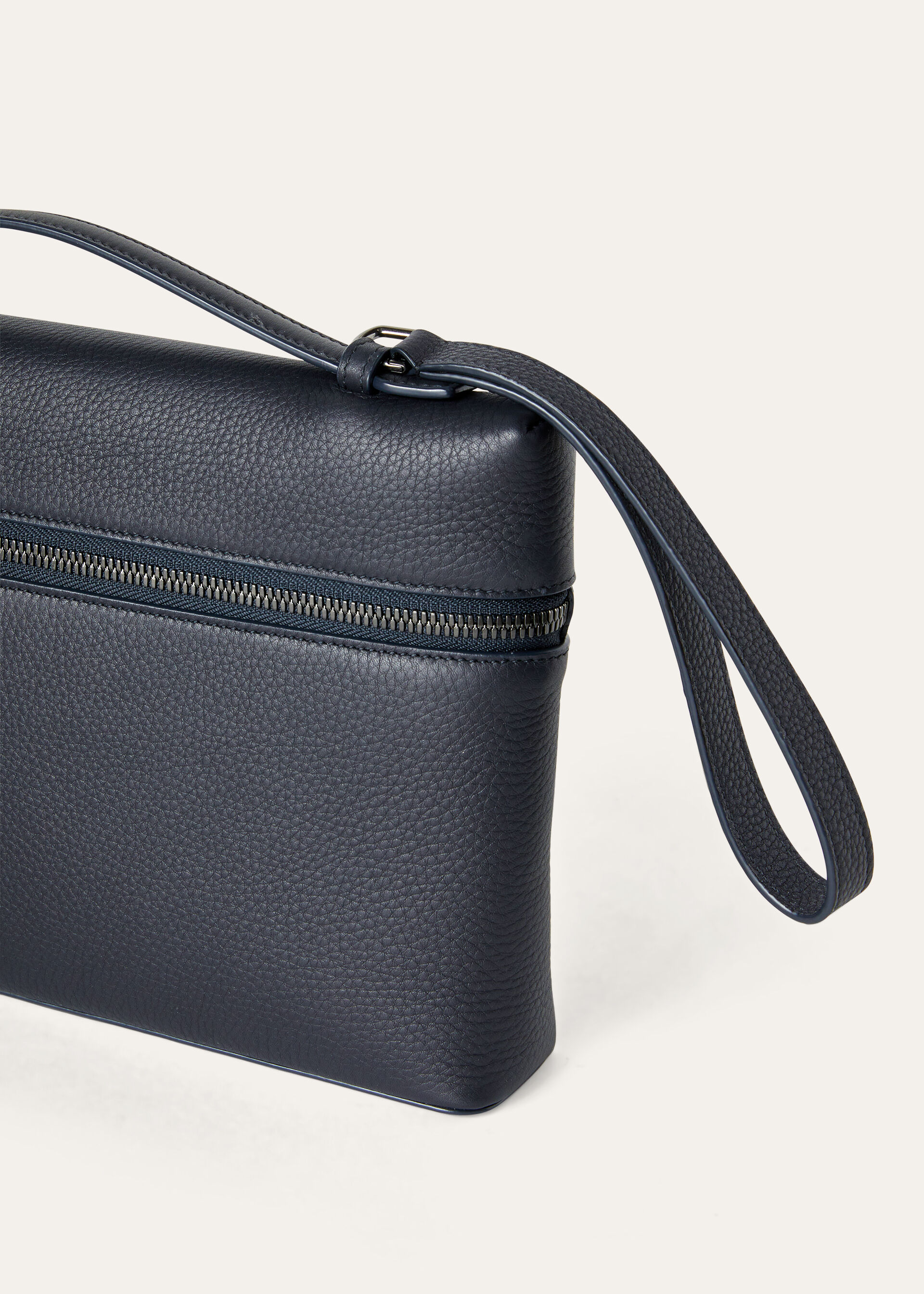 Extra Pouch L29
