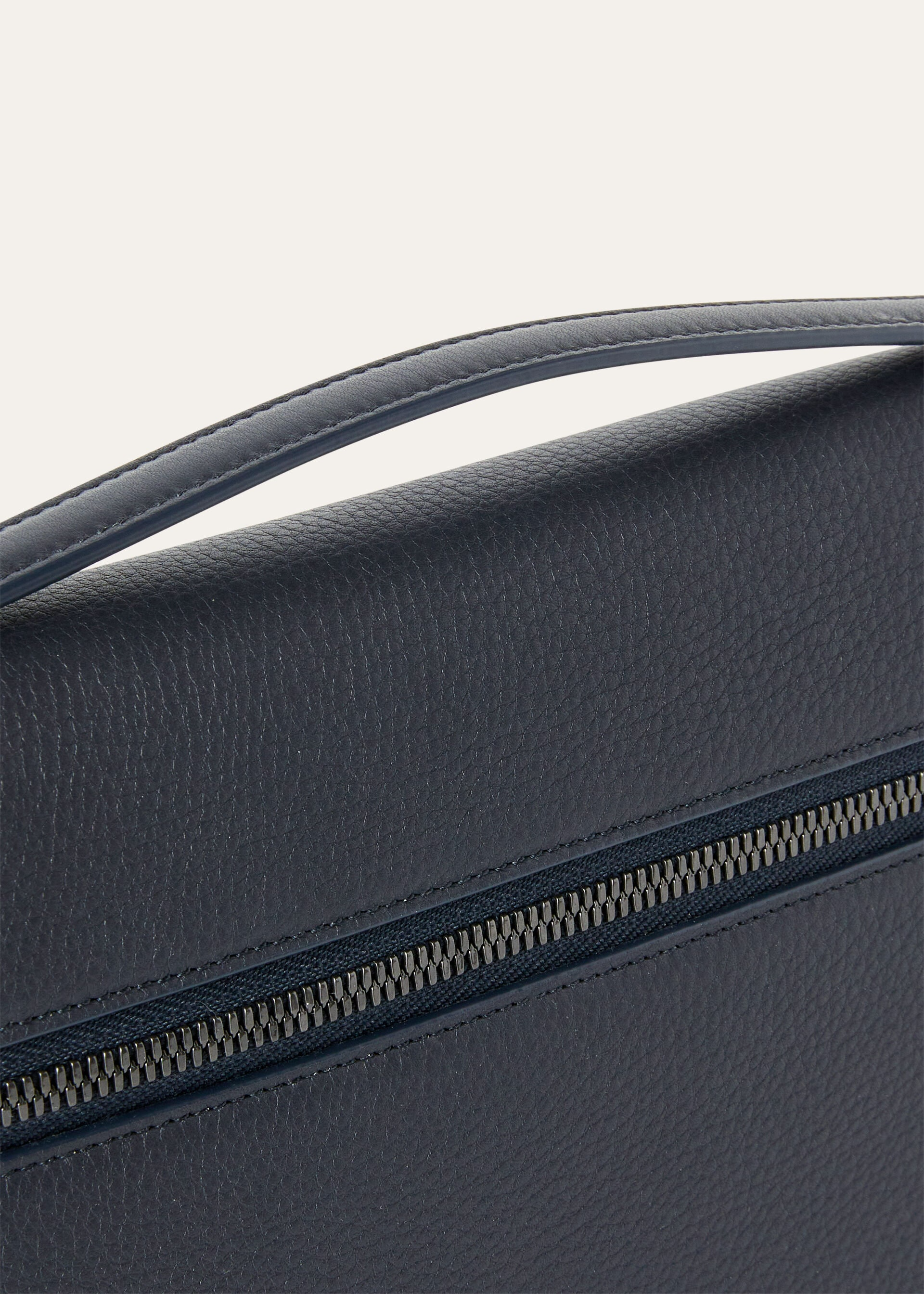 Extra Pouch L29