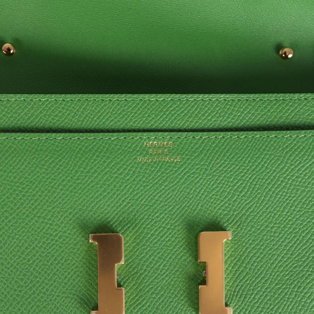Constance Wallet To Go Vert Yucca Epsom Gold Hardware