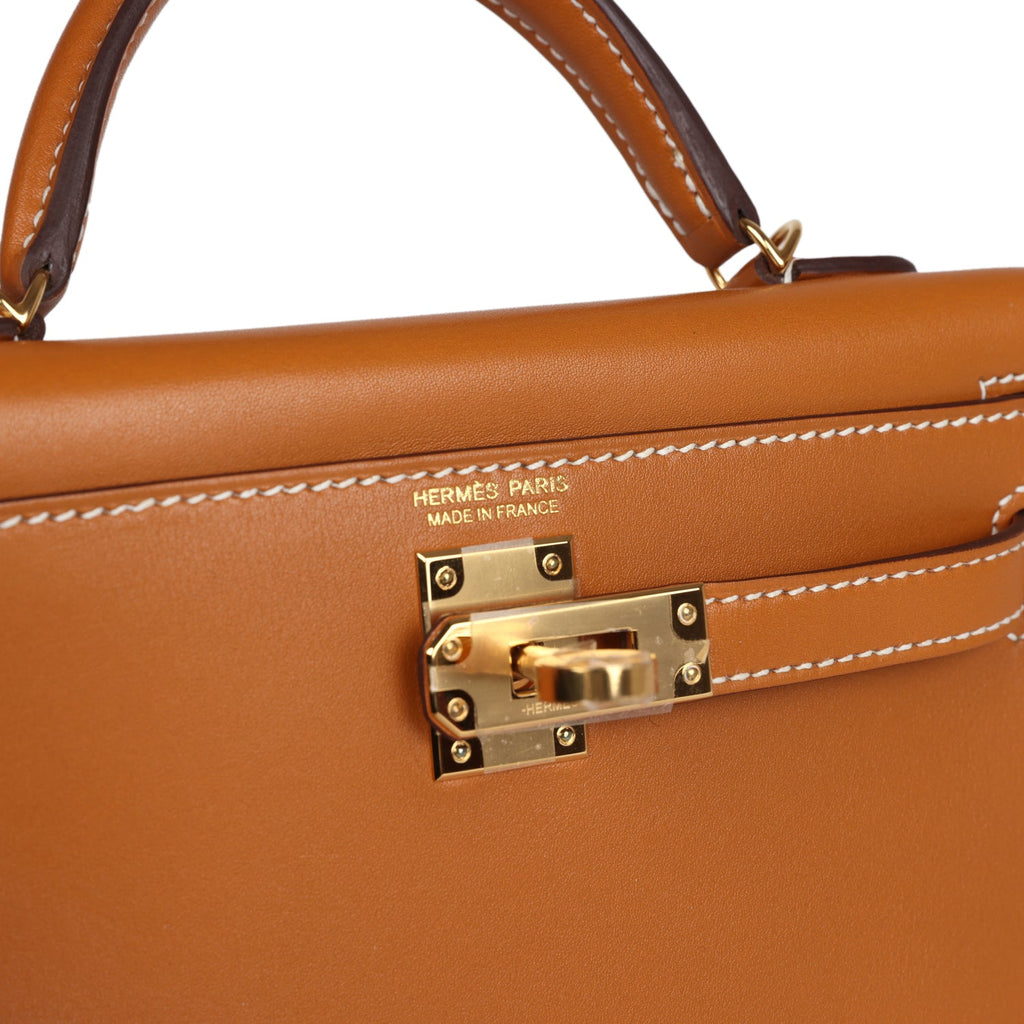Kelly Sellier 20 Naturel Sable Butler Gold Hardware