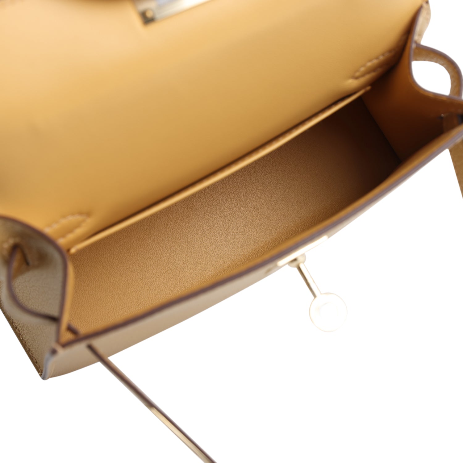 Kelly Sellier 20 Dore Chevre Chamkilight Permabrass Hardware