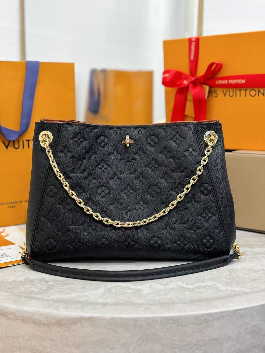 Luxury Shoulder Tote with Chain Handle