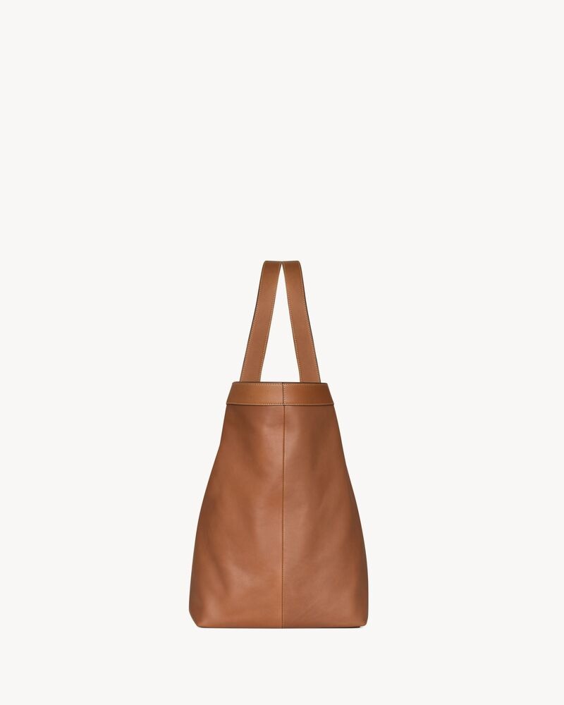 Saint Laurent Y Tote In Leather