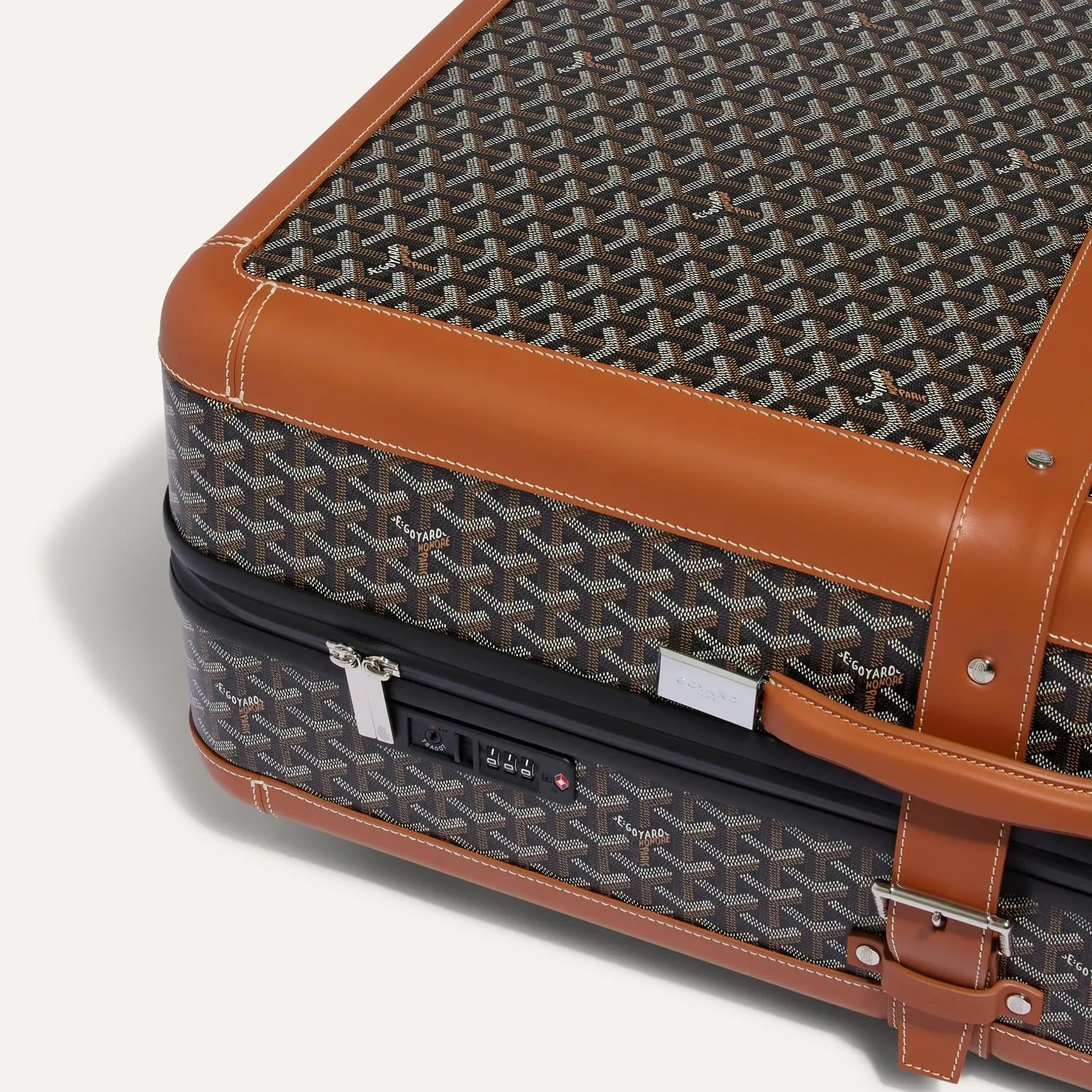 Satolas GM Rolling Suitcase