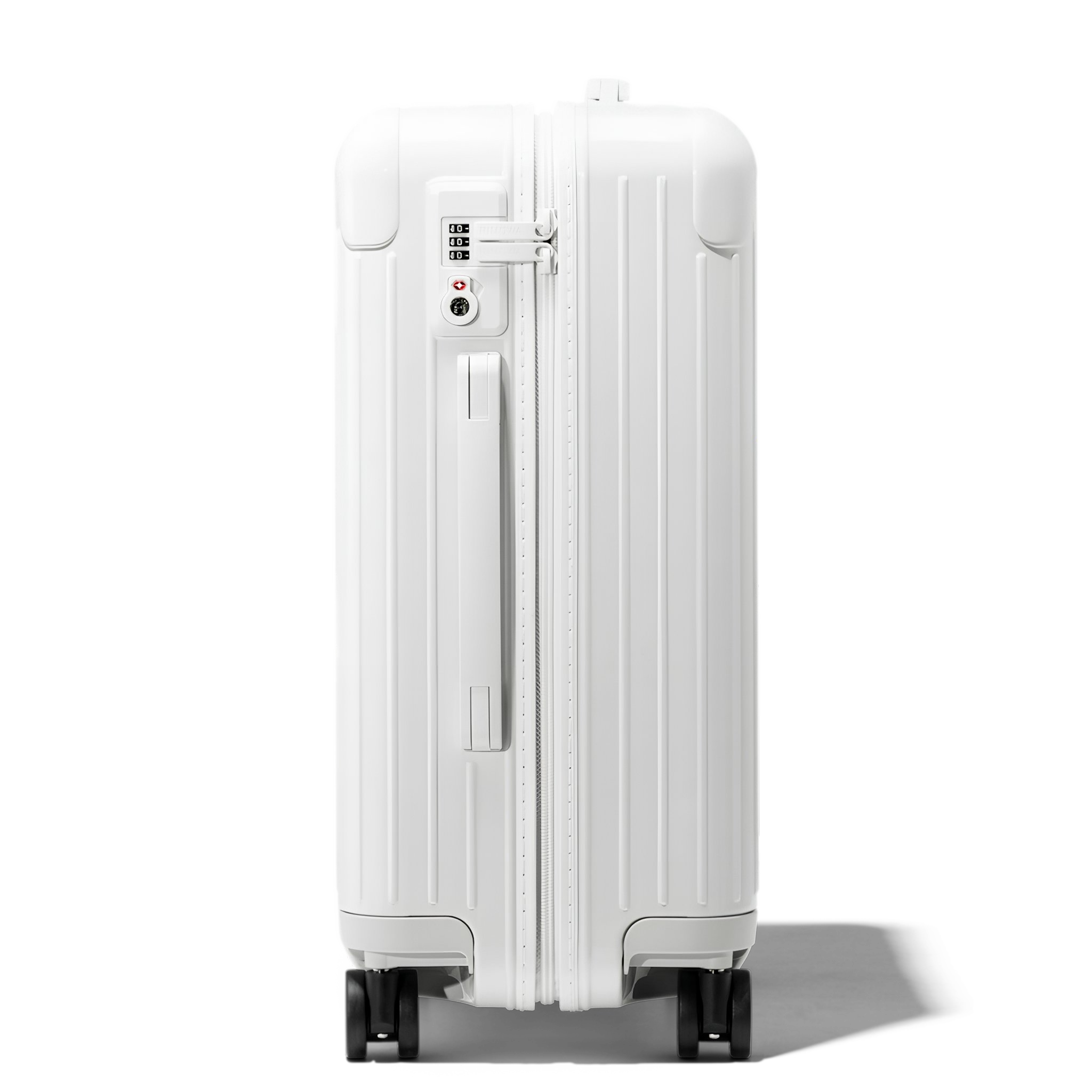 RIMOWA Essential