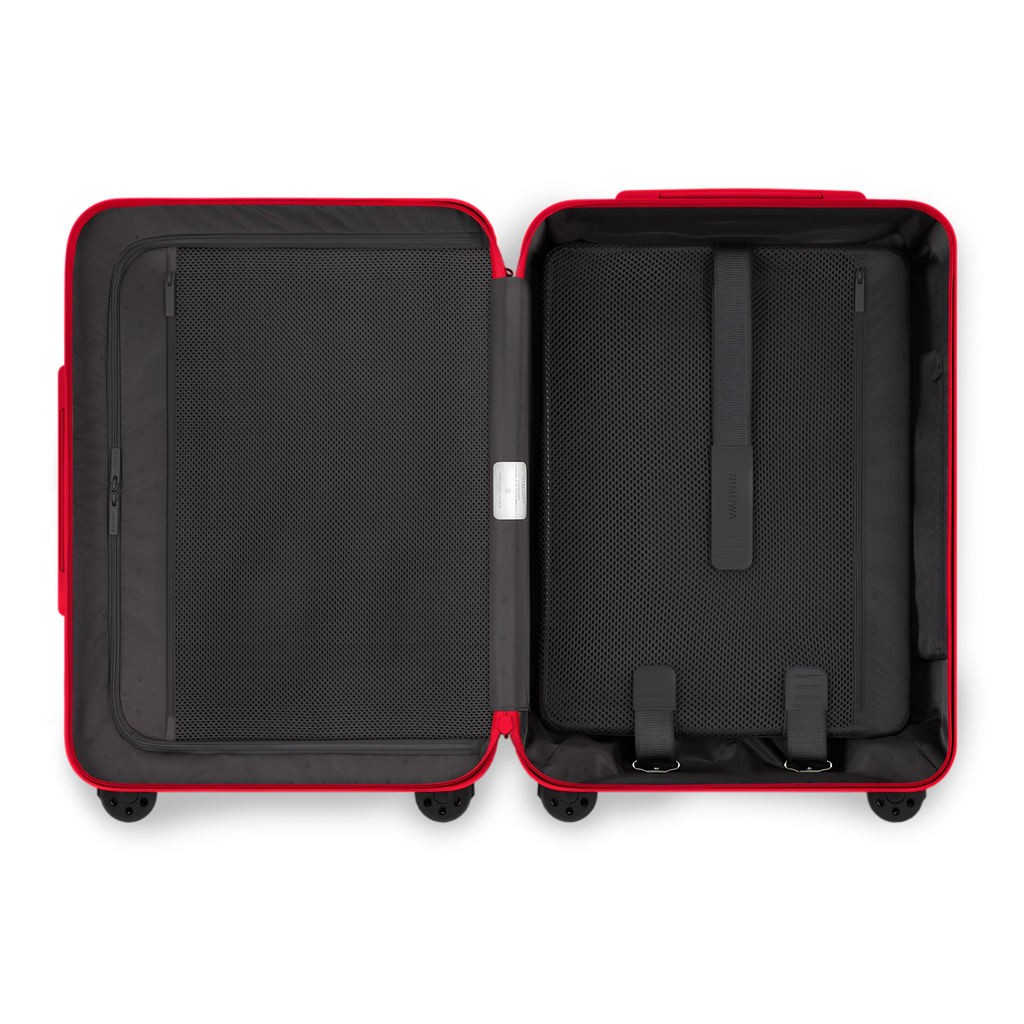 RIMOWA Essential