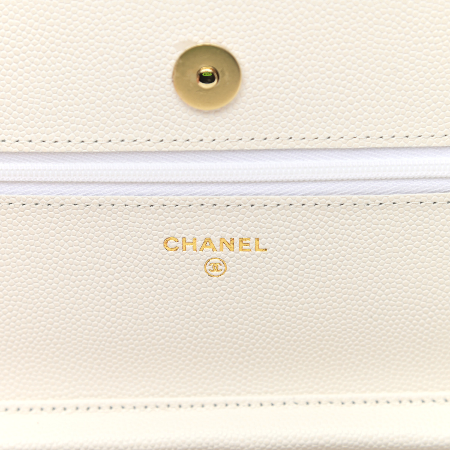 Classic Wallet on Chain Lambskin Gold Hardware