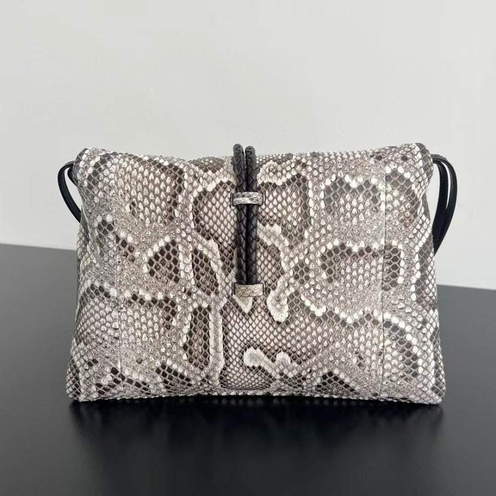 Bottega Veneta Liberta