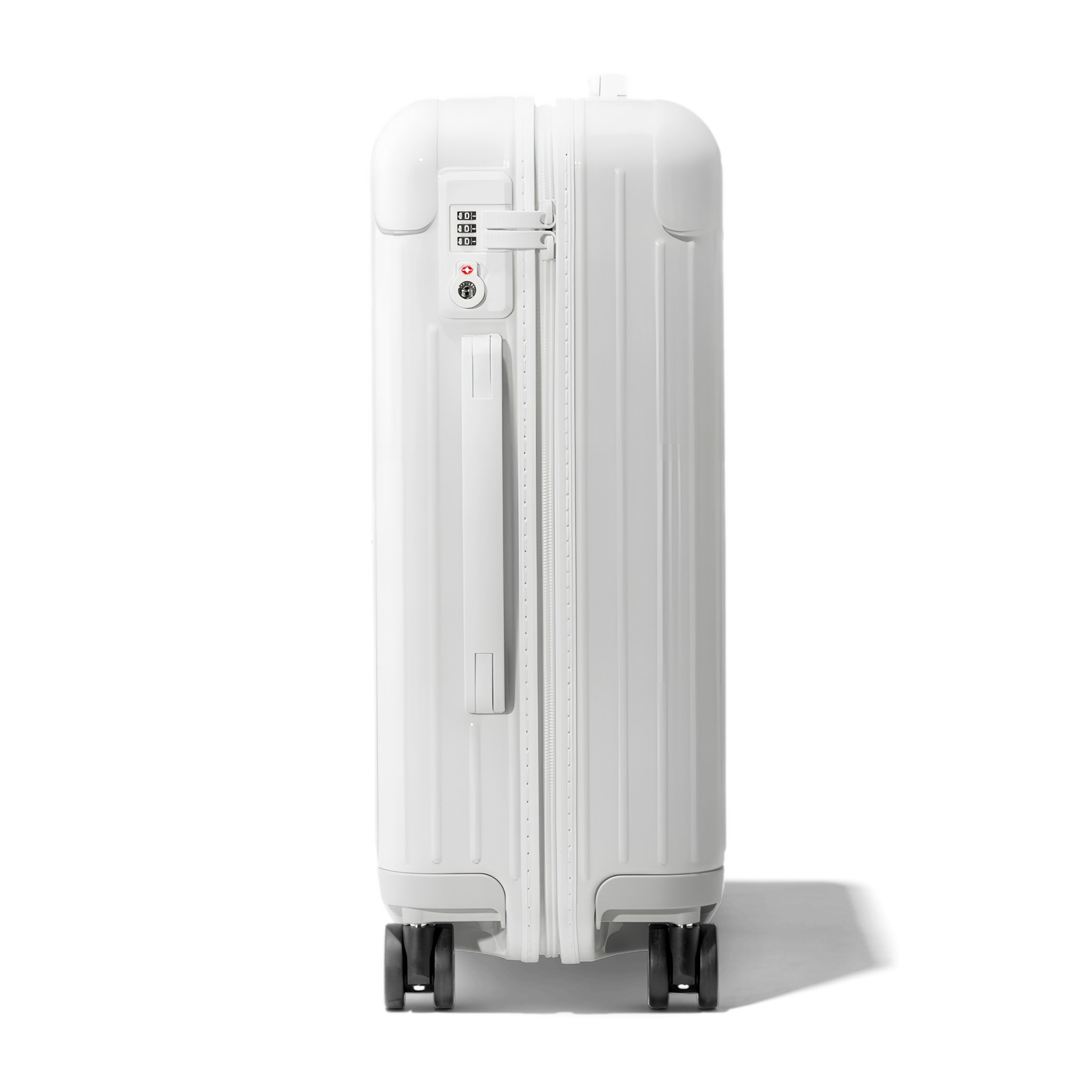 RIMOWA Essential