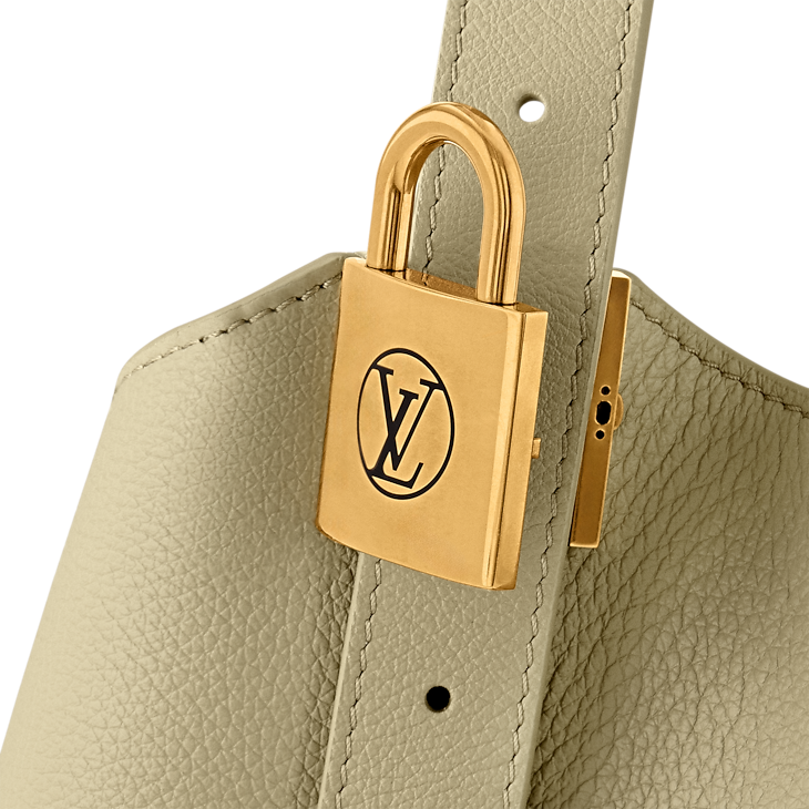 Louis Vuitton Low Key Hobo MM